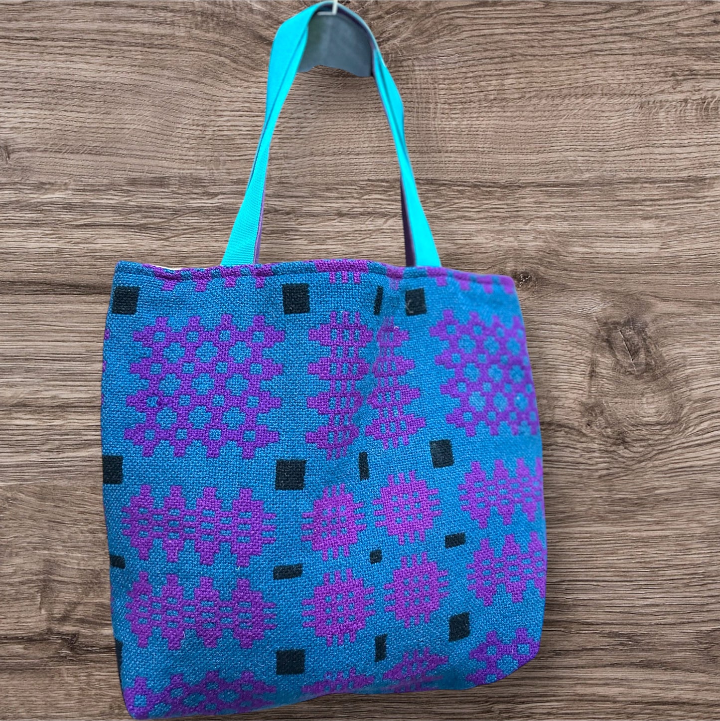 Shopper tote