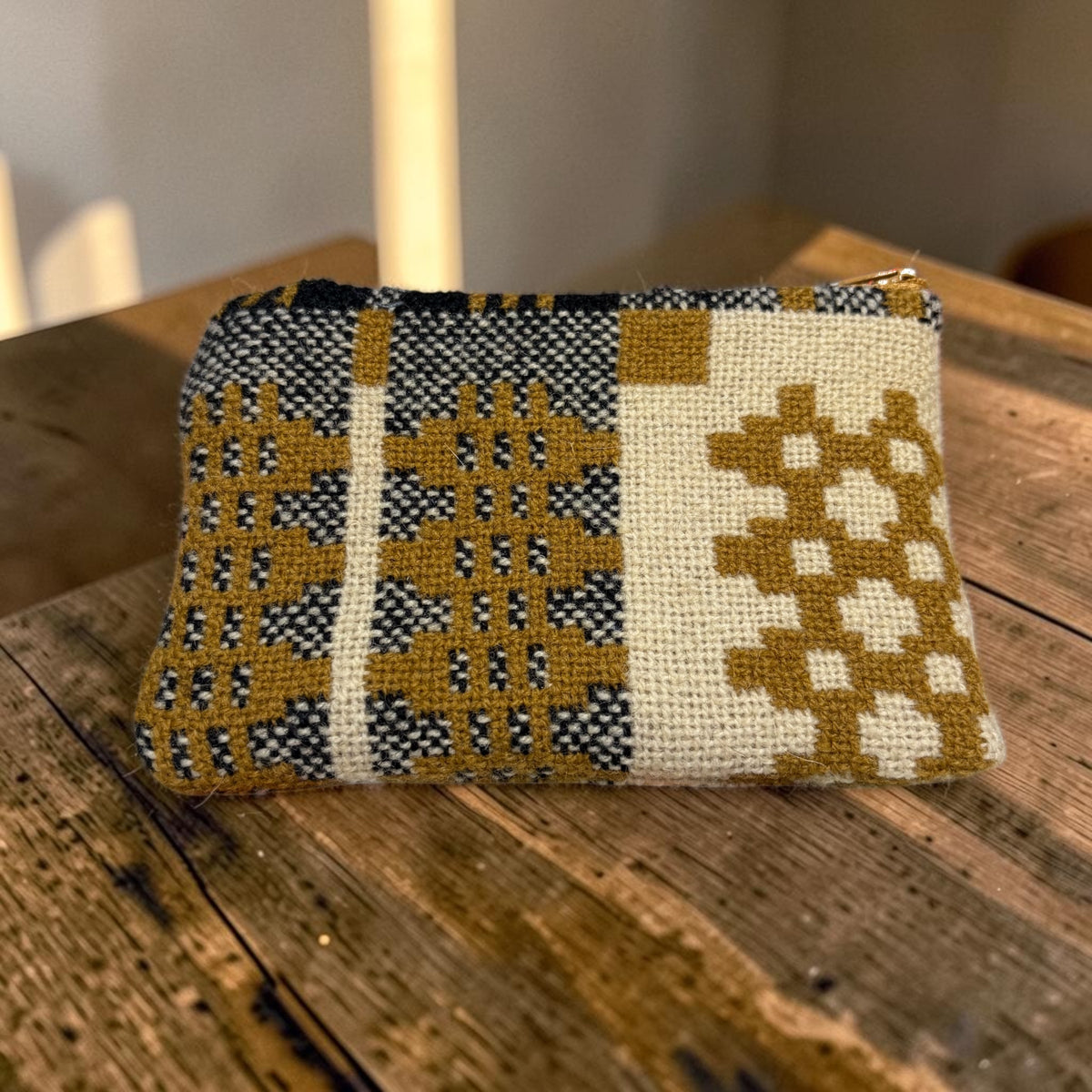 Welsh tapestry medium purse