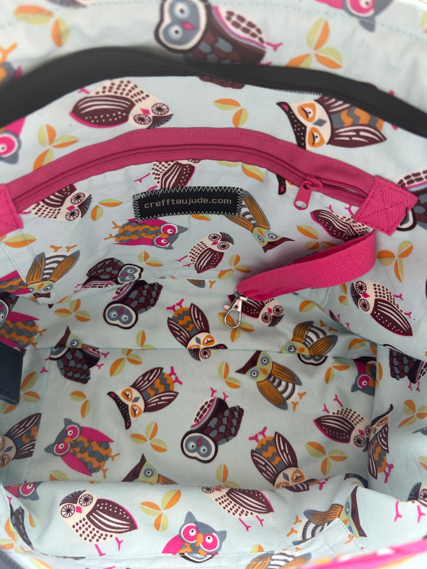 Vintage Welsh tapestry bucket handbag