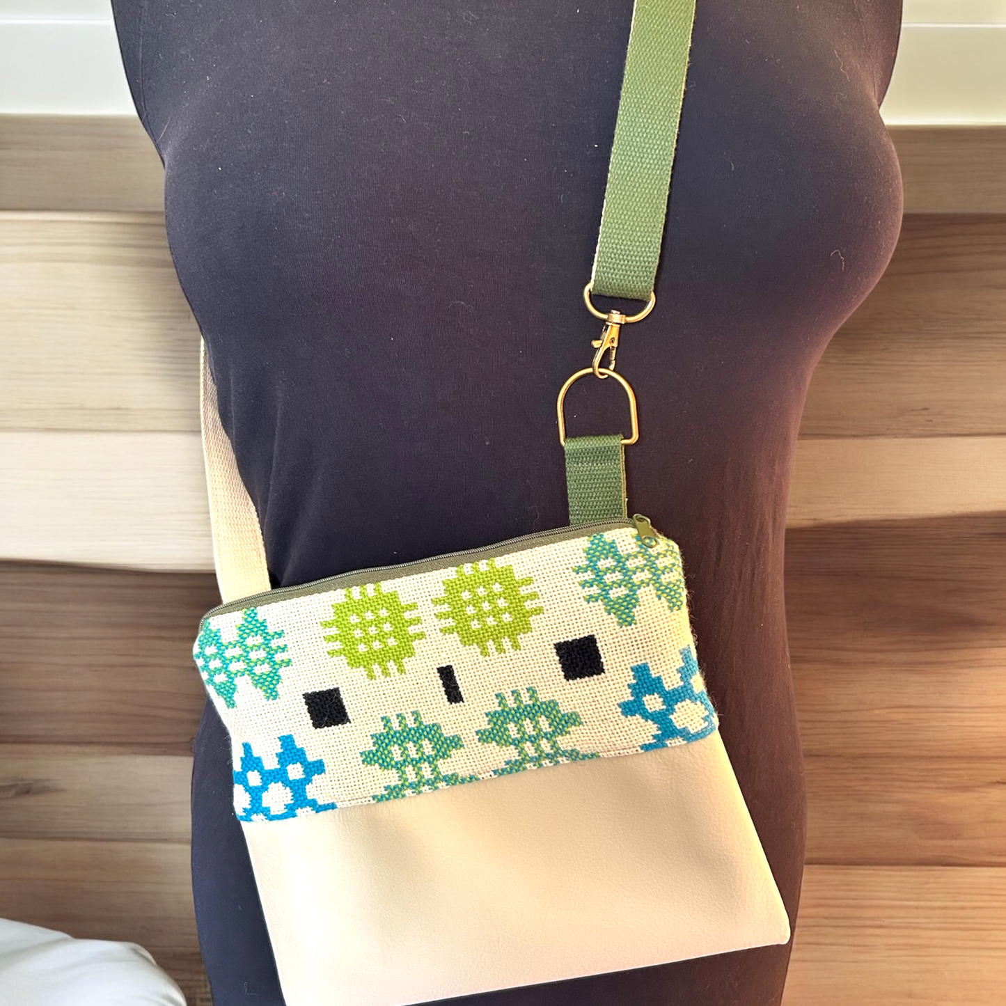 Cross body bag