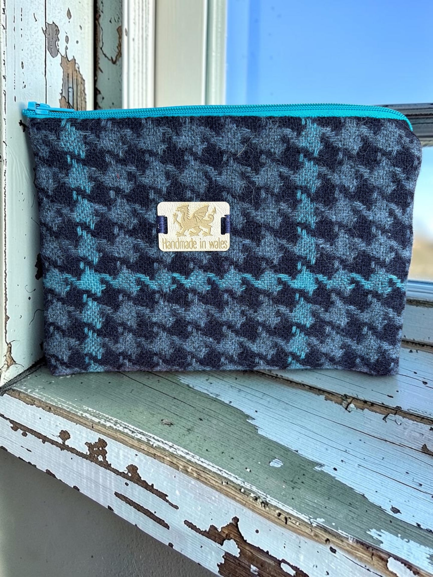 Wool purse
