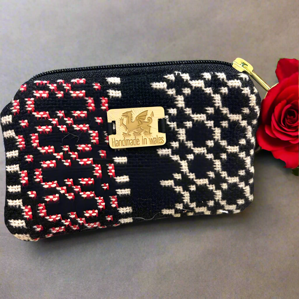 Welsh tapestry Purse