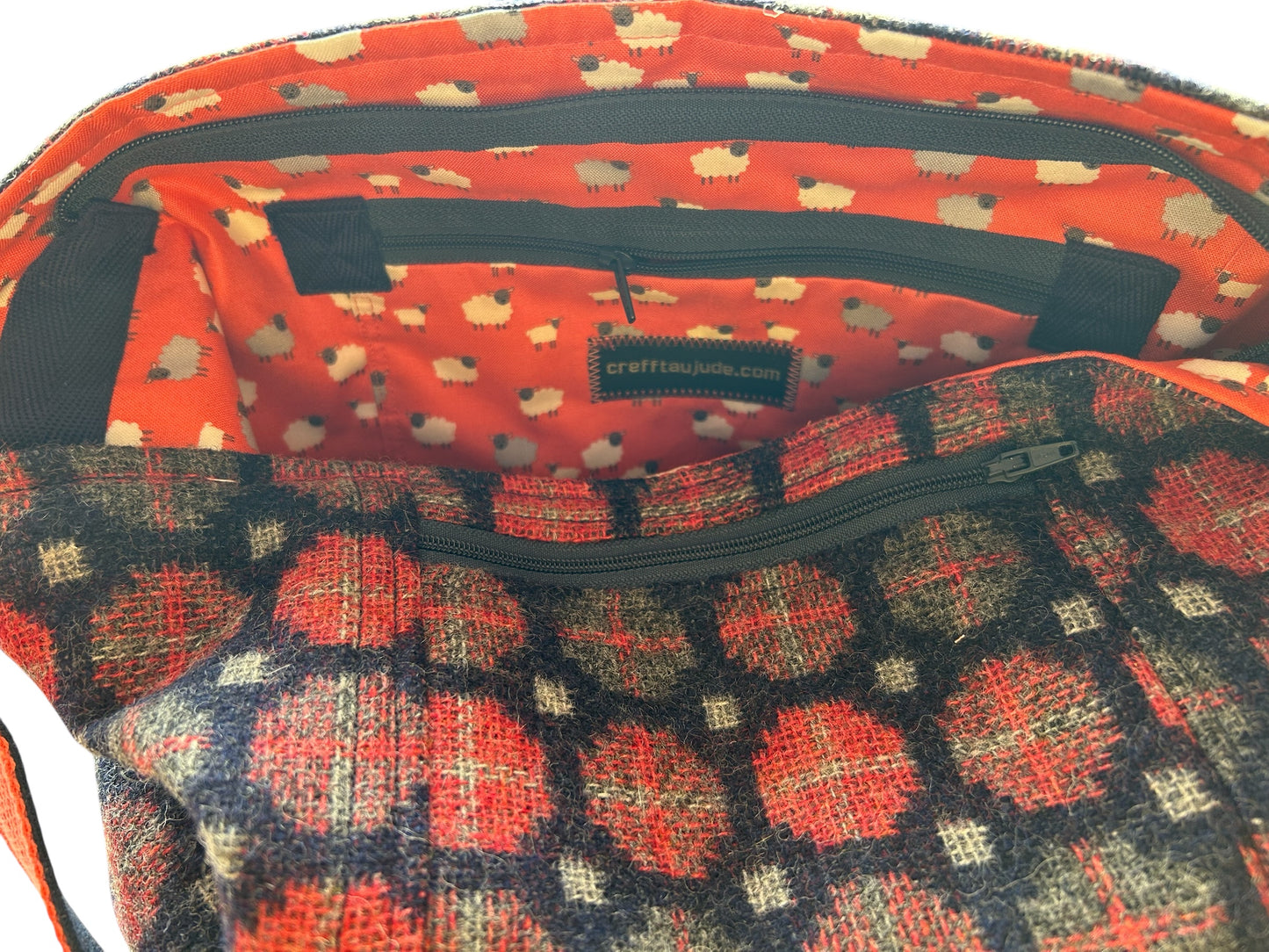 Wool and leather bucket handbag