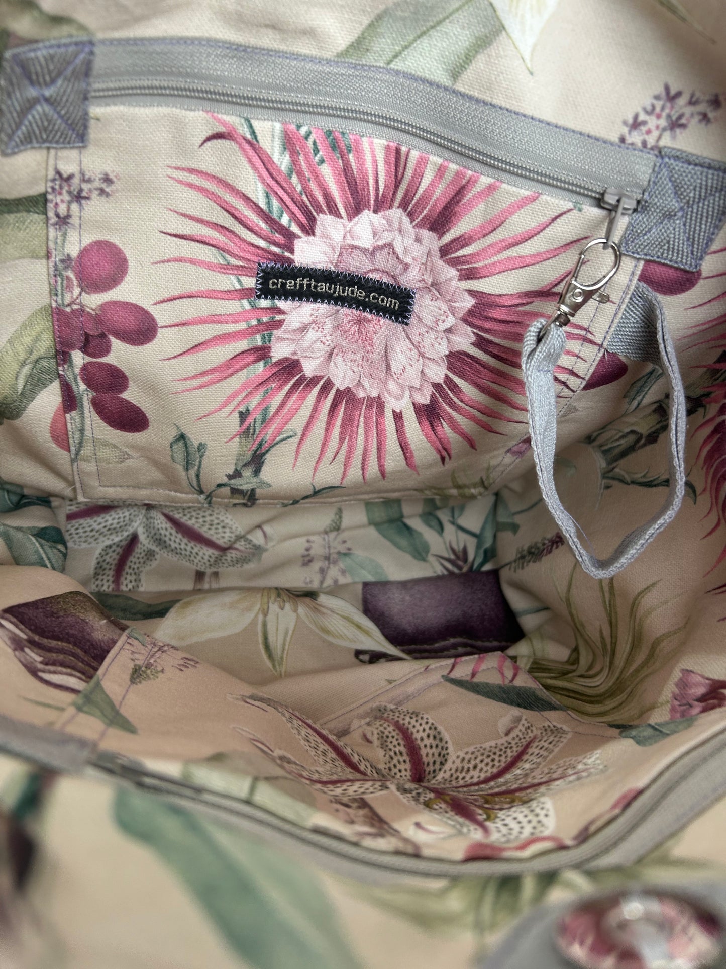 Handmade Wool tote bag