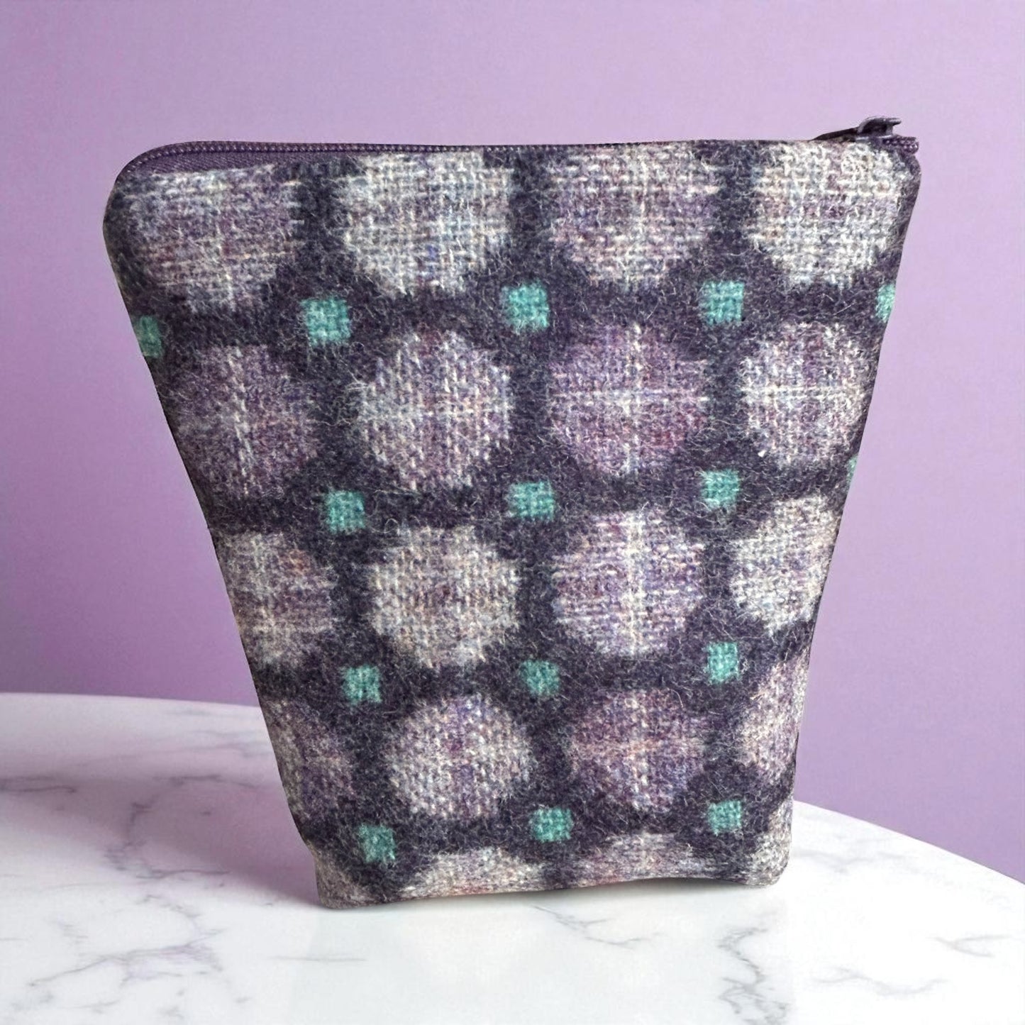 Wool make -up bag