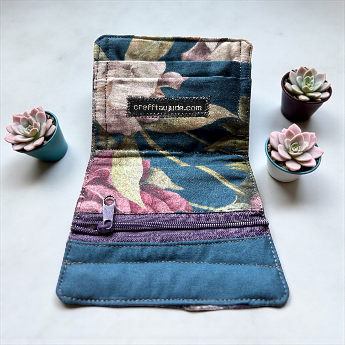 Wool wallet