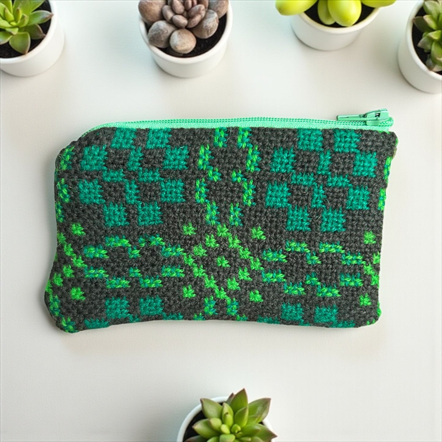 Vintage Welsh wool tapestry purse