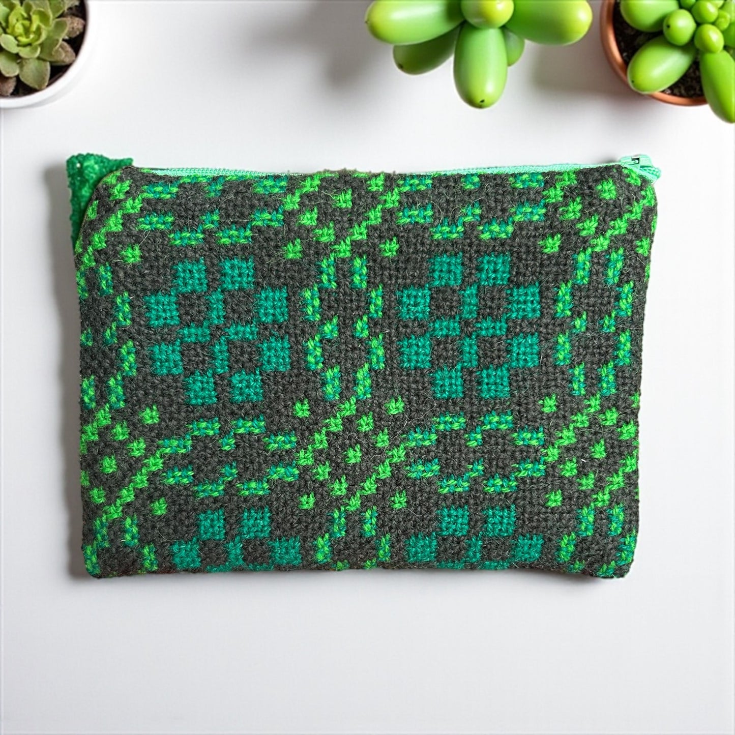 Vintage Welsh wool tapestry purse