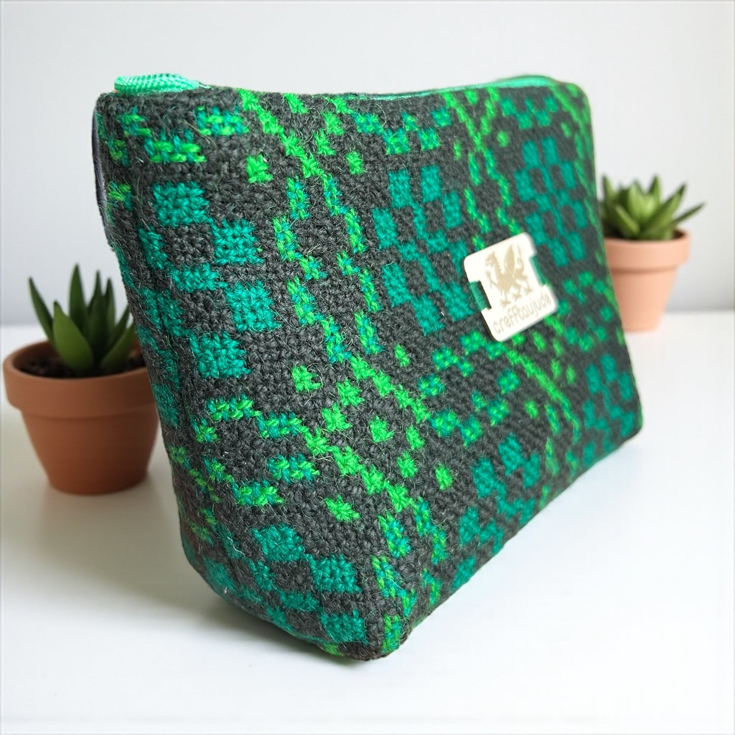 Vintage Welsh wool tapestry make-up bag