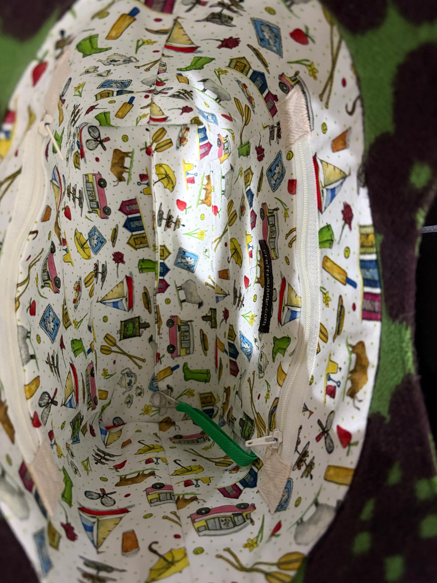 Wool handbag