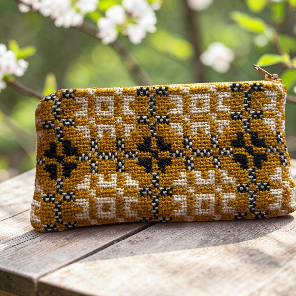 Welsh Tapestry Zipped Glasses Case – Mustard, Cream & Black