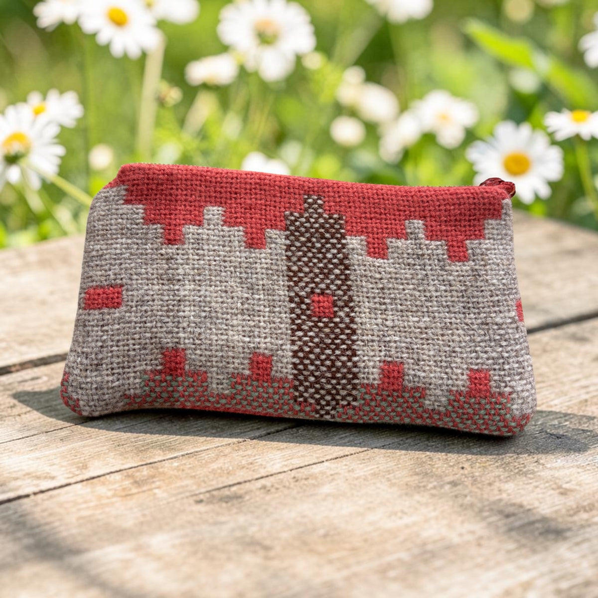 Welsh Tapestry Zipped Glasses Case – Navajo Salmon & Cream