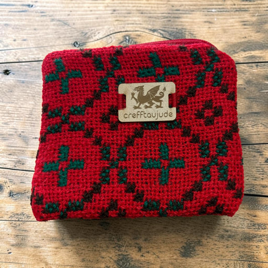 Red & Emerald Green Cross Welsh Tapestry Small Purse