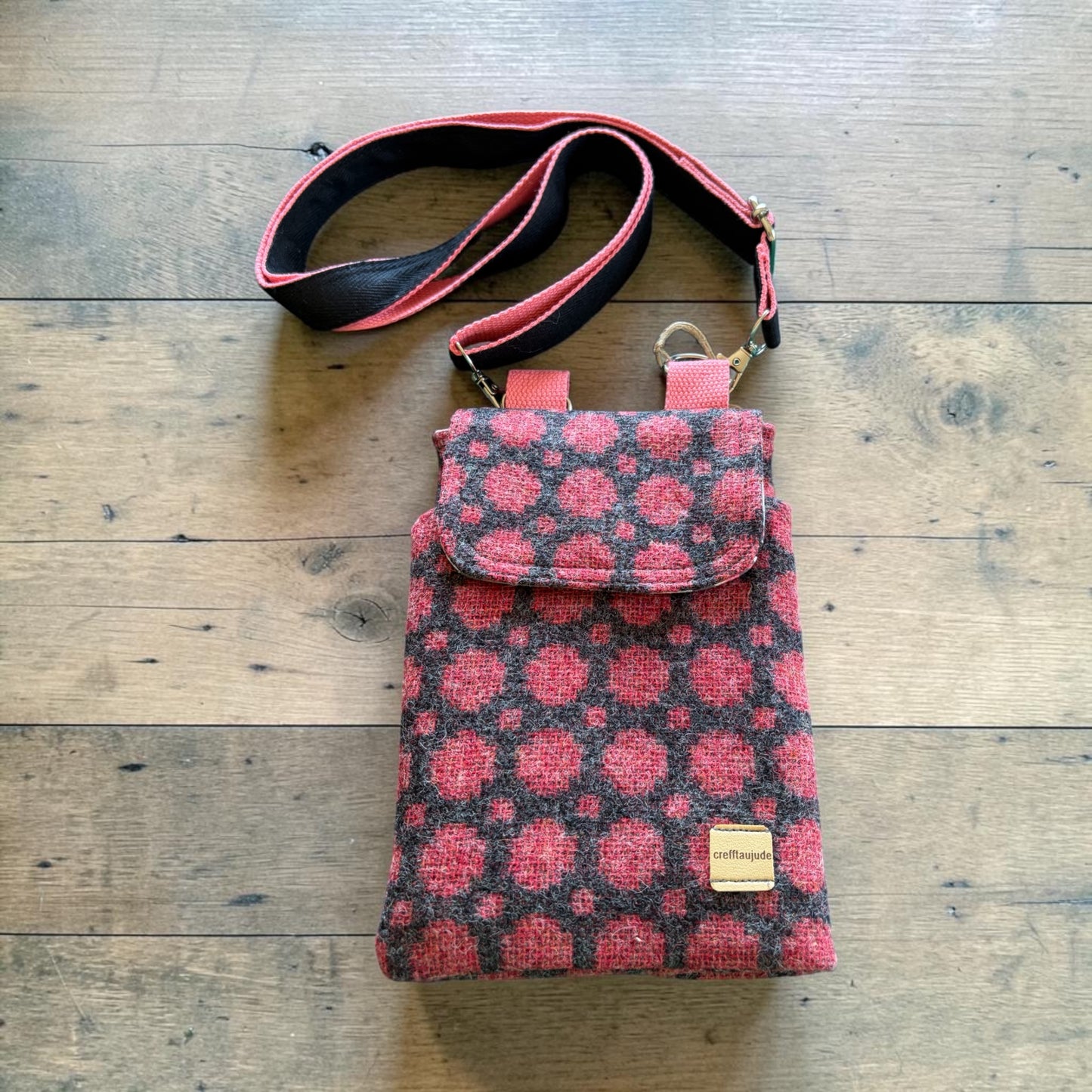 Wool small crossbody /mobile phone bag