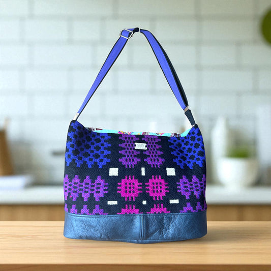 Vintage Welsh tapestry bucket handbag