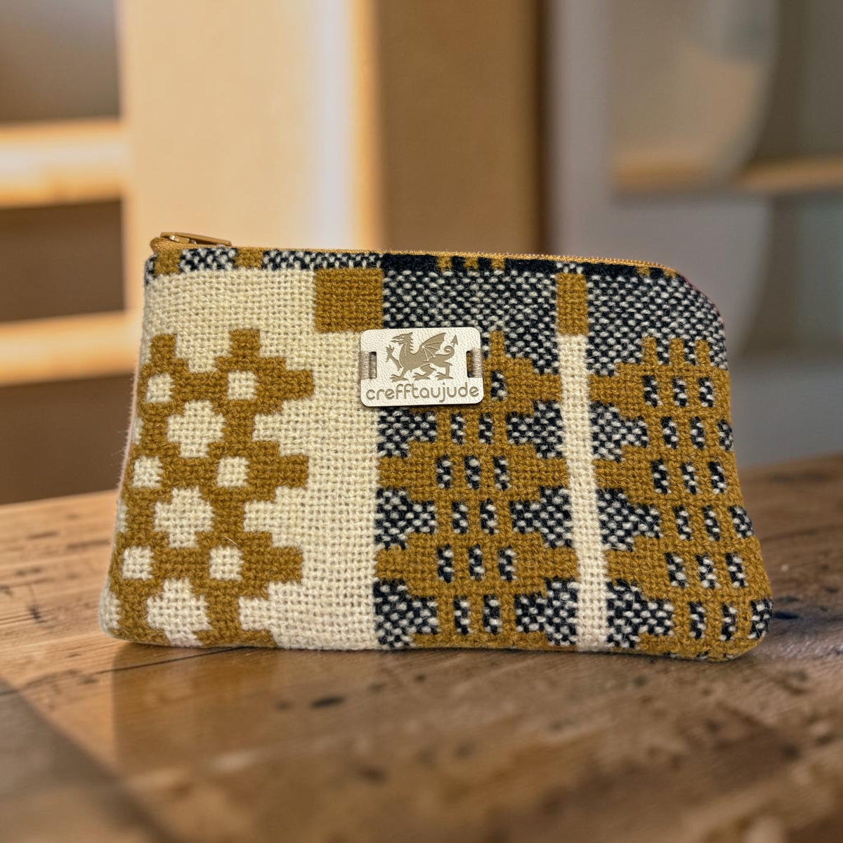 Welsh tapestry medium purse