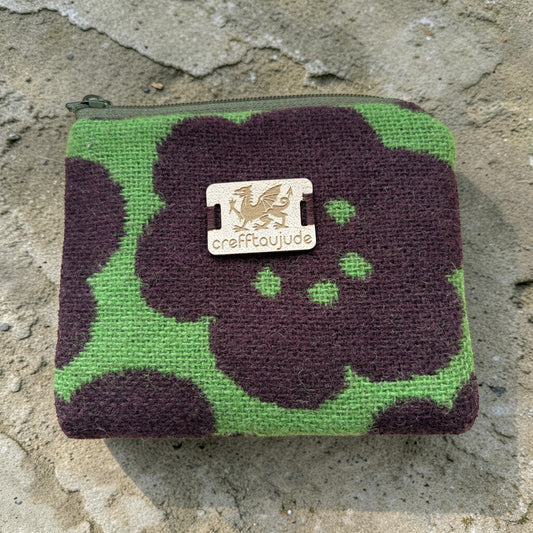 Wool wonders purse