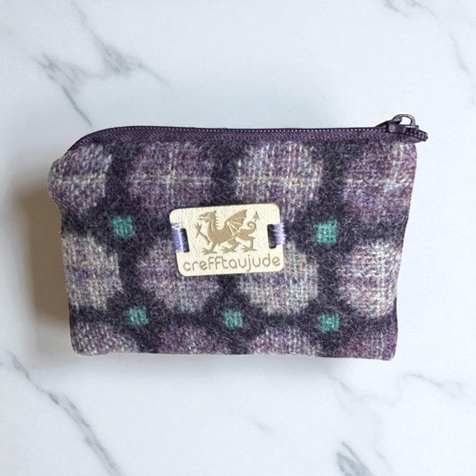 Wool coin /credit card purse