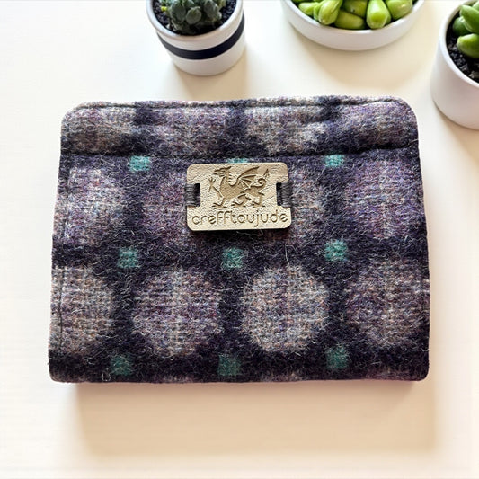 Wool wallet