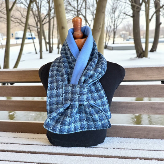 Handmade wool and fleece scarf