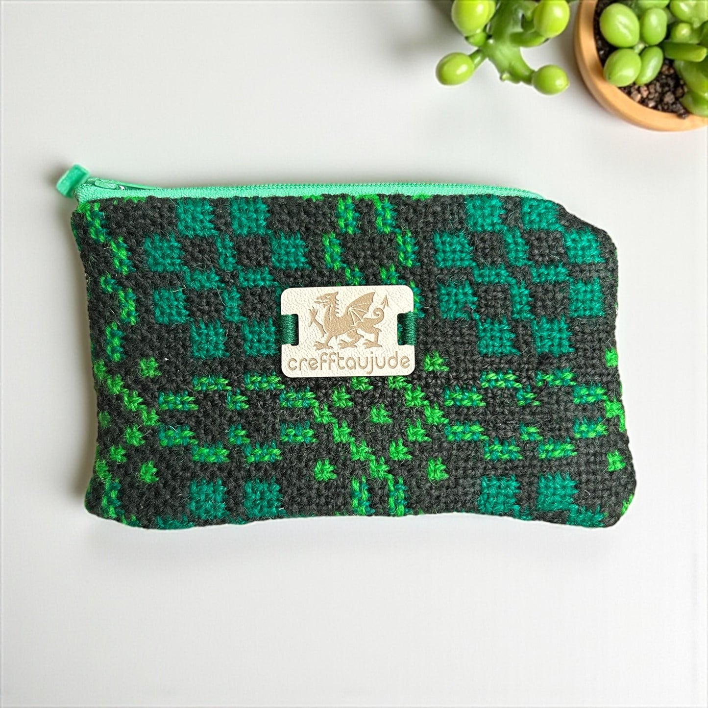 Vintage Welsh wool tapestry purse