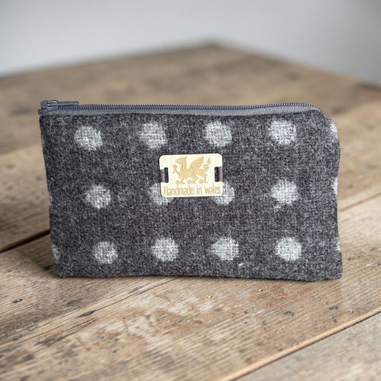 Handmade Wool Glasses Case — Charcoal Grey & Silver | Zipped | G-052