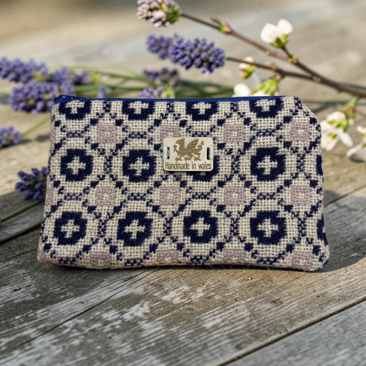 Welsh tapestry medium purse